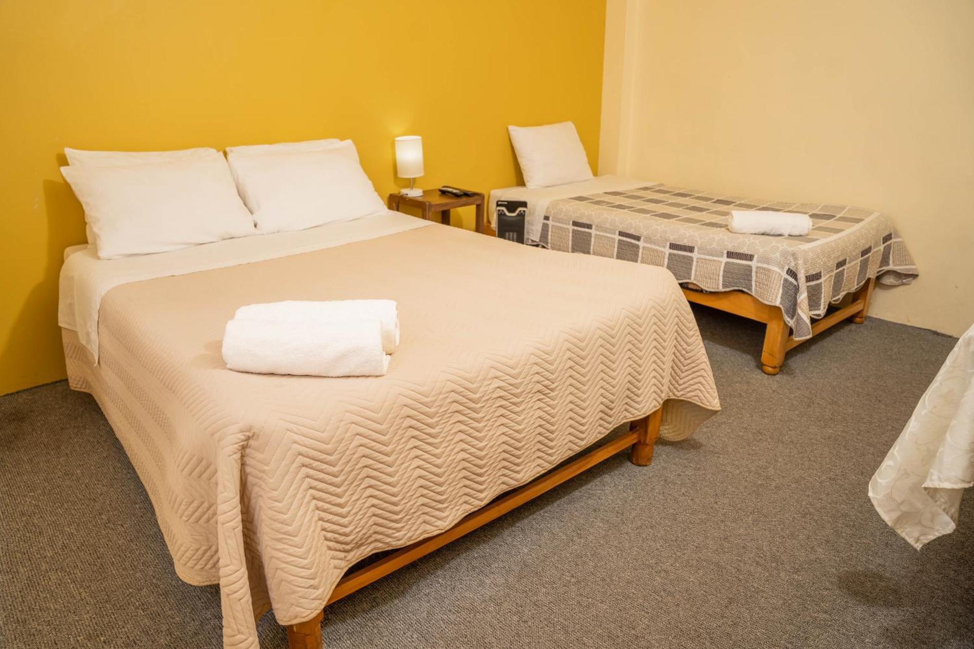 Hotel Summita Yunguyo 外观 照片