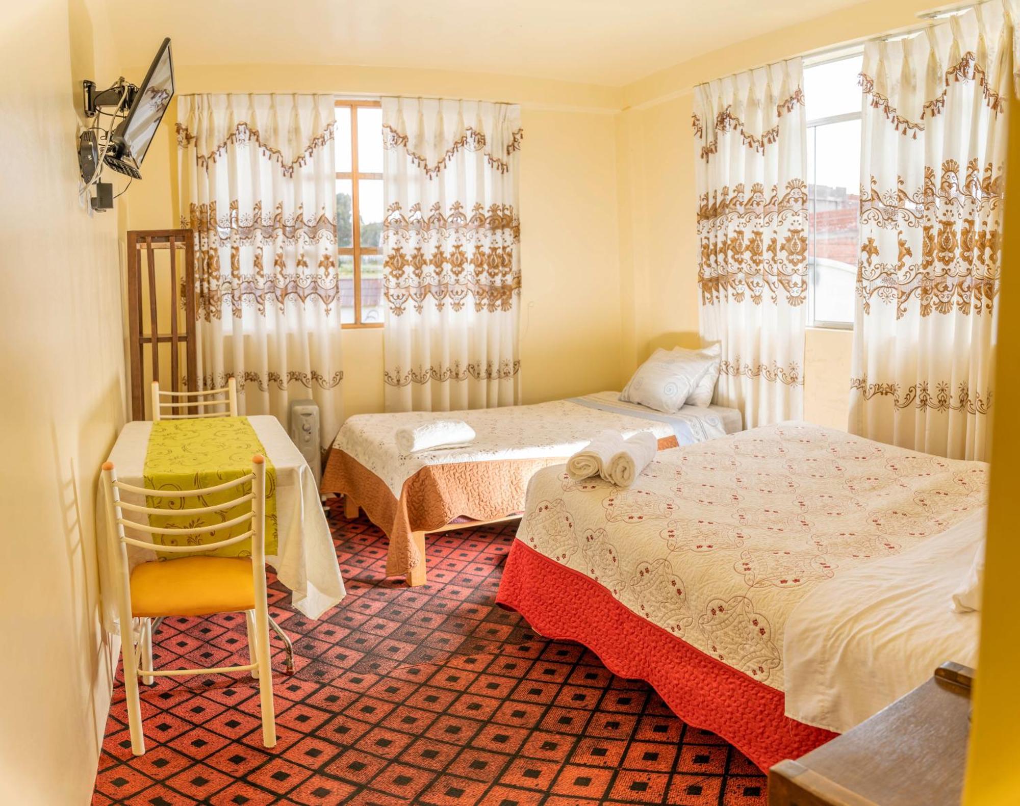 Hotel Summita Yunguyo 外观 照片