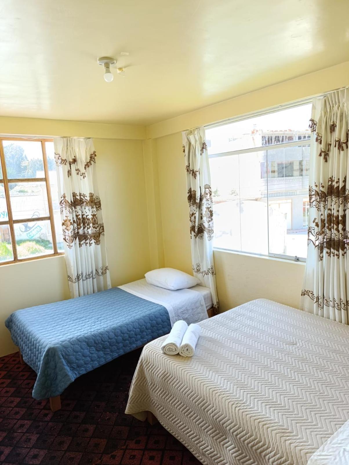 Hotel Summita Yunguyo 外观 照片