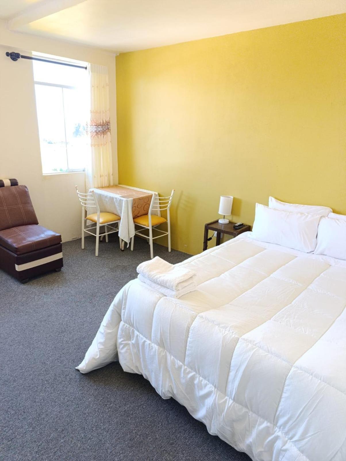 Hotel Summita Yunguyo 外观 照片