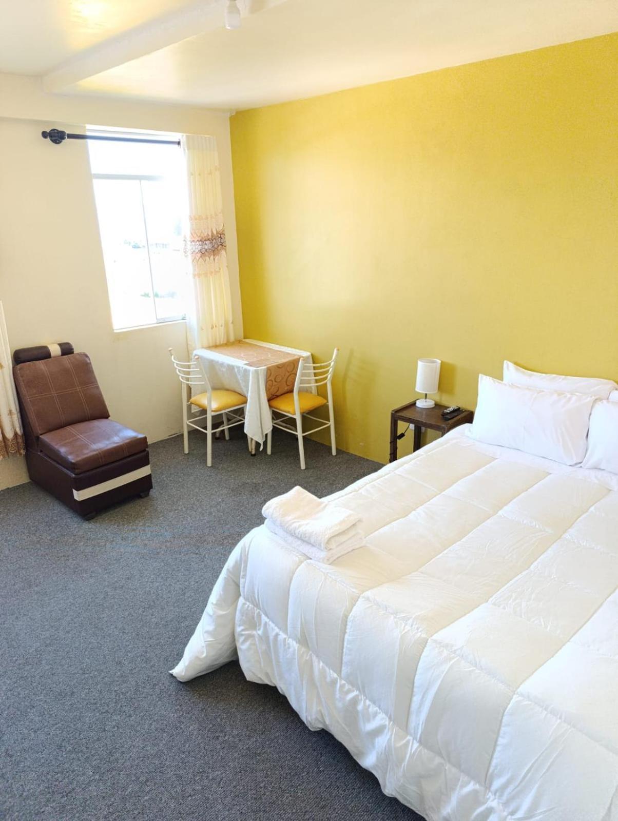Hotel Summita Yunguyo 外观 照片
