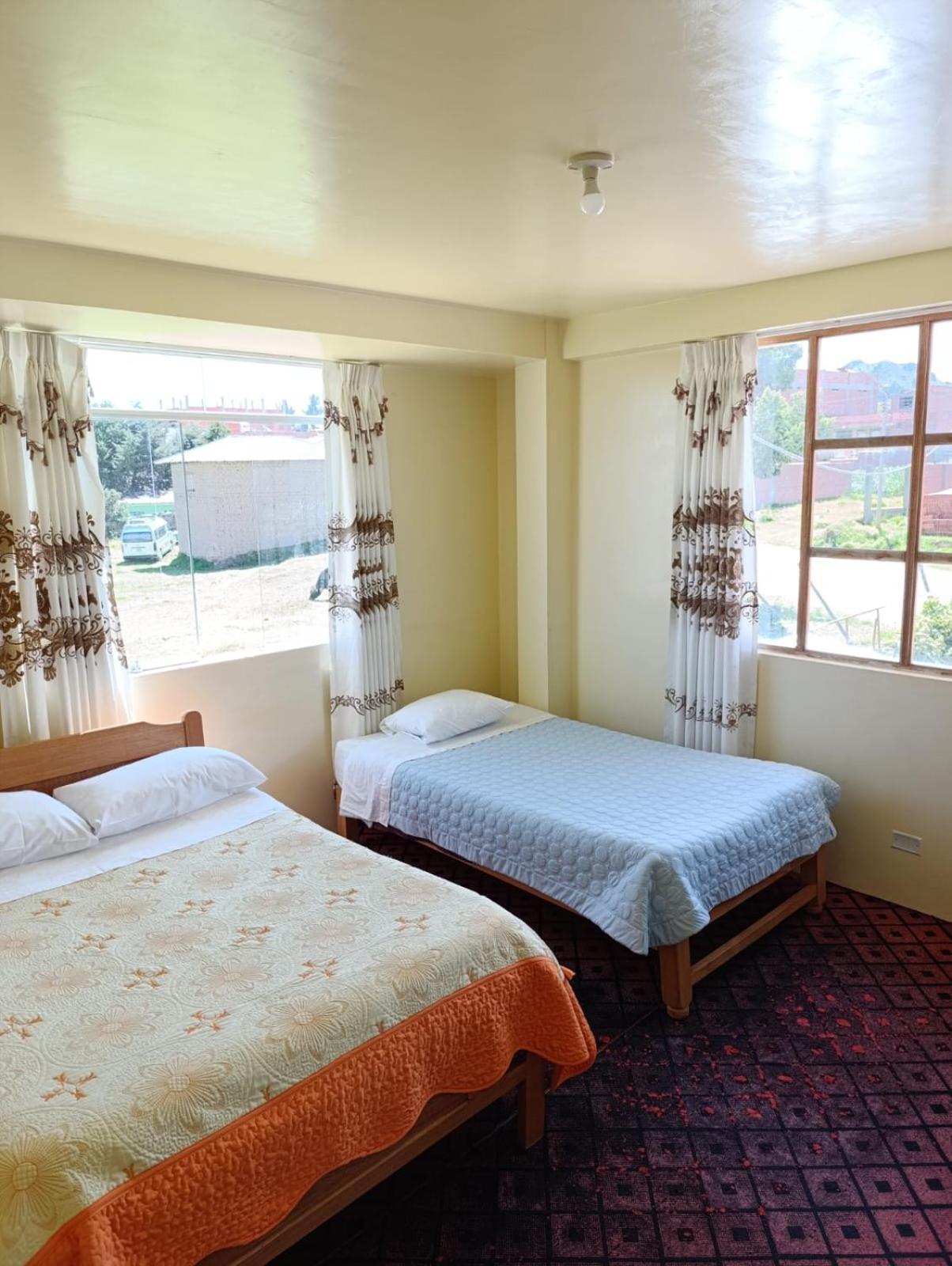Hotel Summita Yunguyo 外观 照片